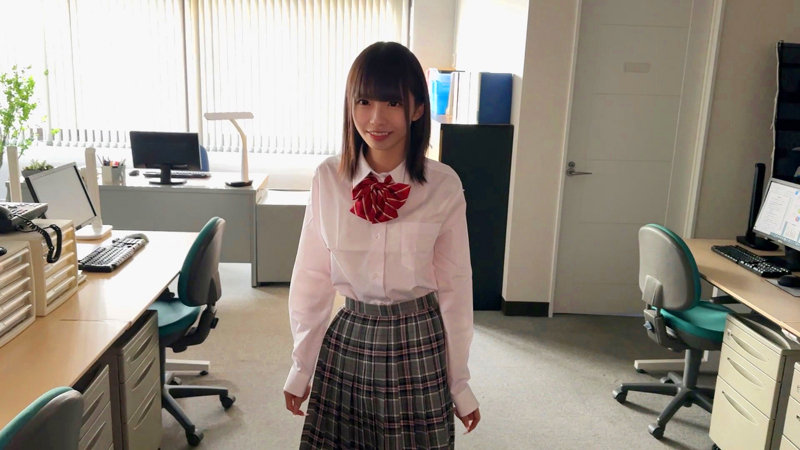 koharuちゃん 制服 職員室